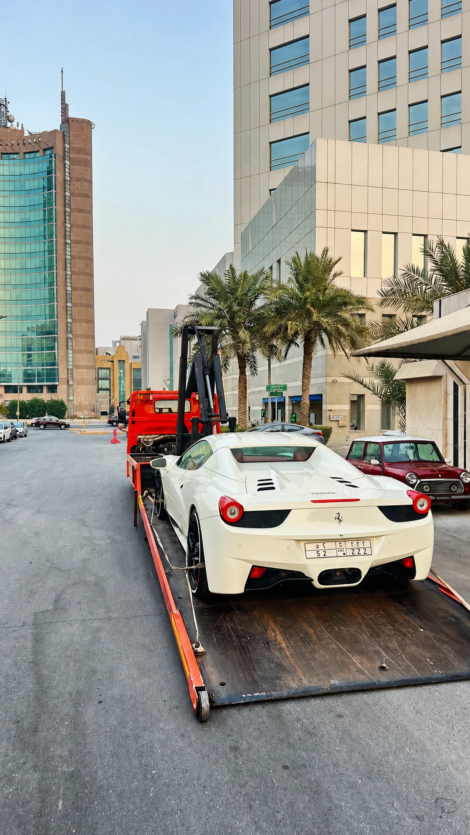 Saudi Fleet vehicle recovery and transport service in Saudi Arabia - gallery image 12